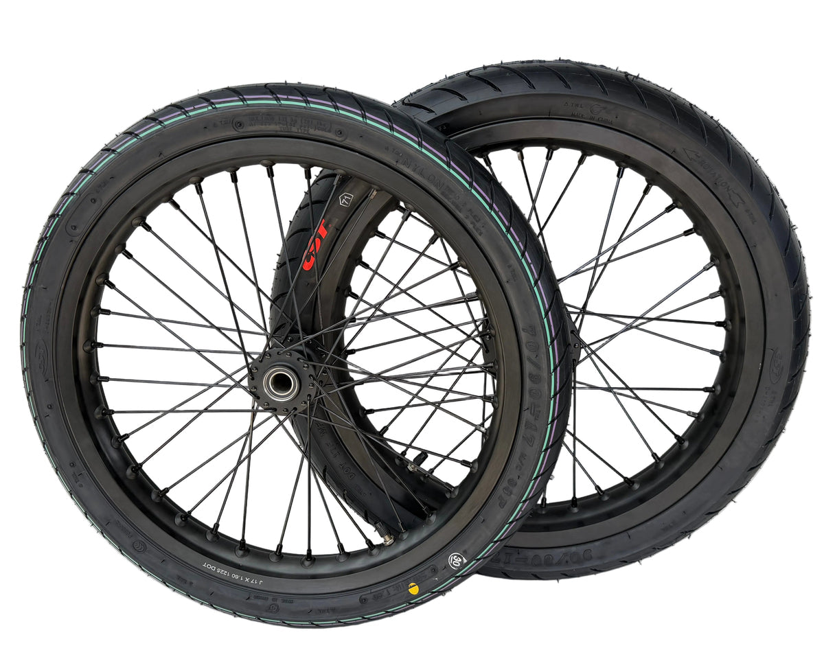Le'a ⭐︎ Amazon.com: PIVOTRAX CYBER 60/100-14 Front Street Tire – Fits